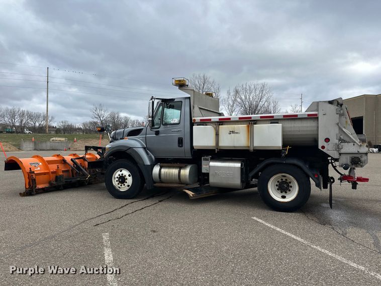 image for item FK0035 2009 International 7400 dump truck