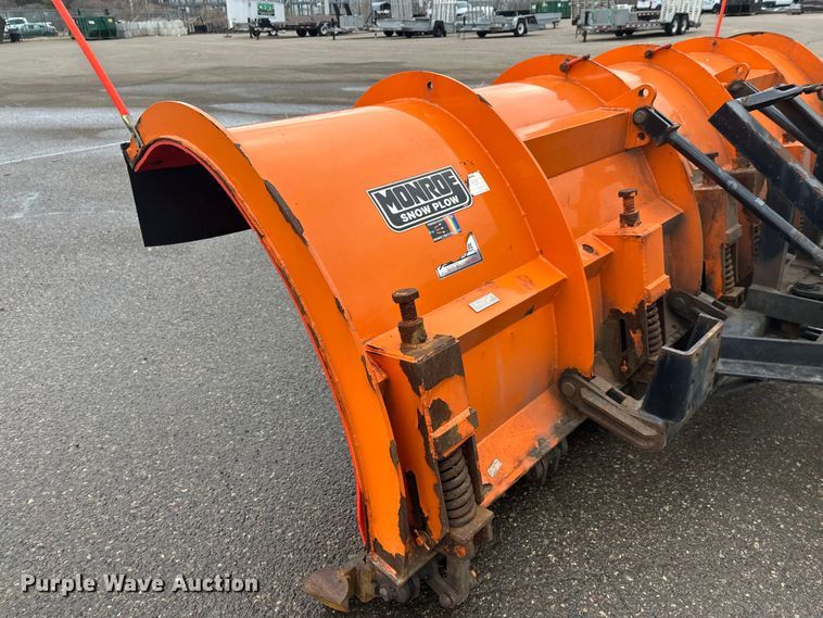 image for item FK0035 2009 International 7400 dump truck