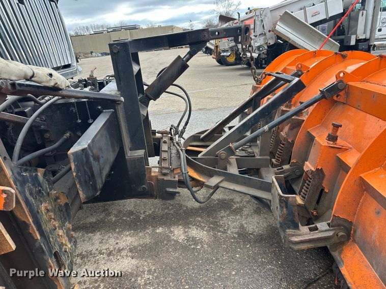 image for item FK0035 2009 International 7400 dump truck