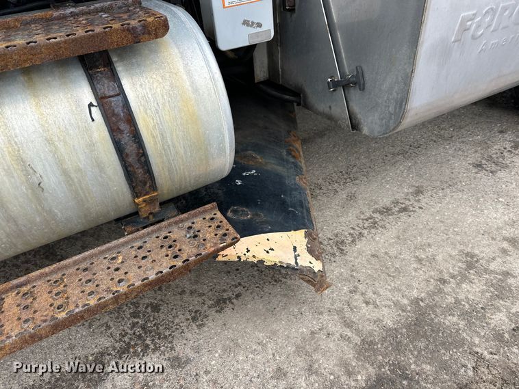 image for item FK0035 2009 International 7400 dump truck