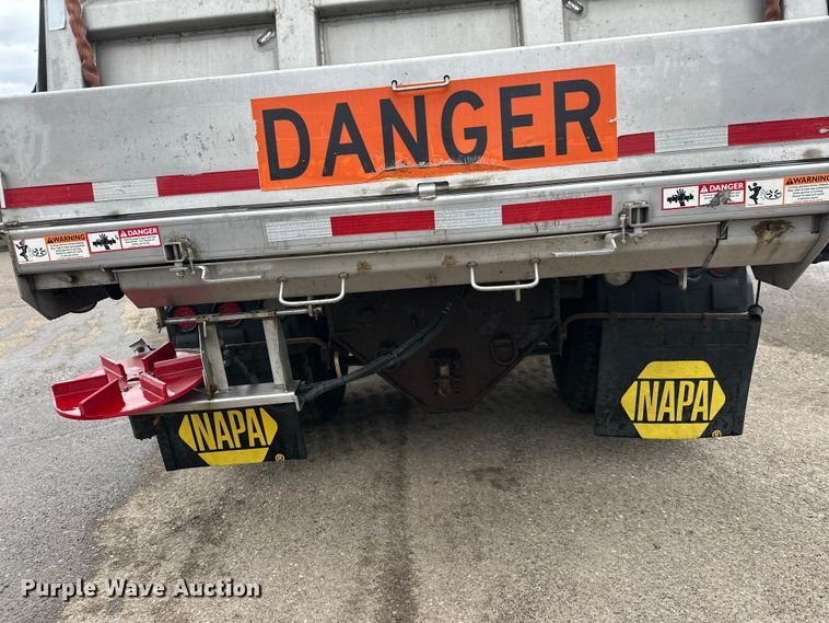 image for item FK0035 2009 International 7400 dump truck