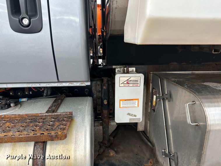 image for item FK0035 2009 International 7400 dump truck