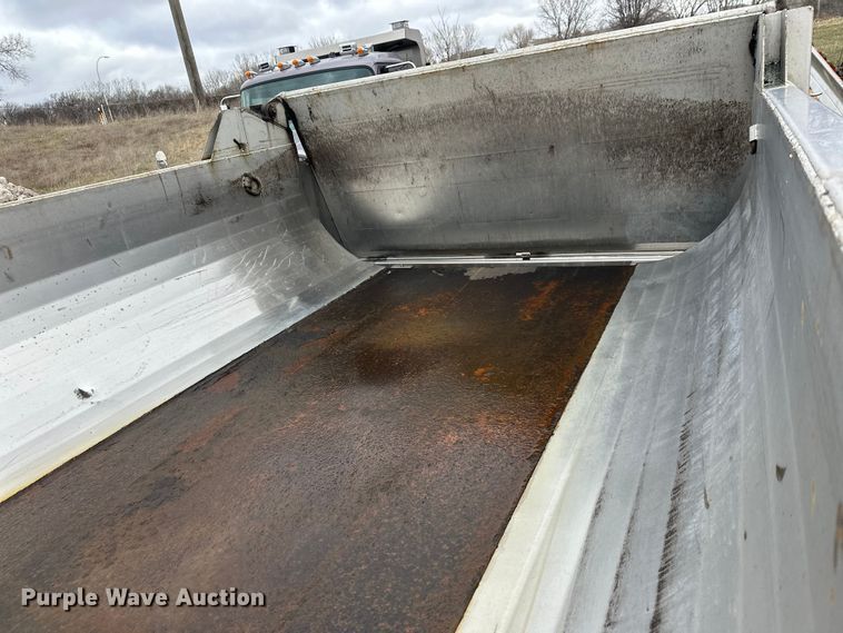 image for item FK0035 2009 International 7400 dump truck