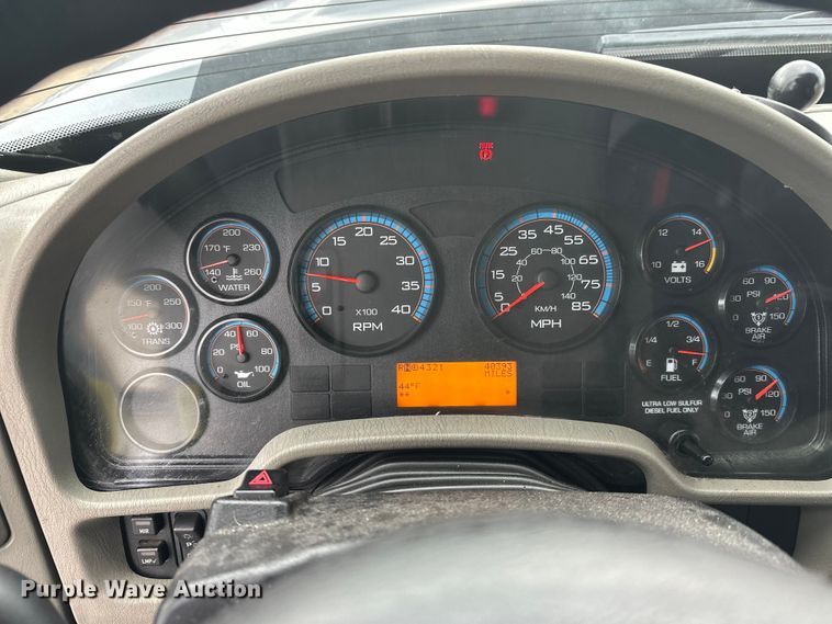 image for item FK0035 2009 International 7400 dump truck