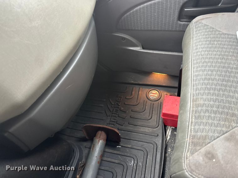 image for item FK0035 2009 International 7400 dump truck