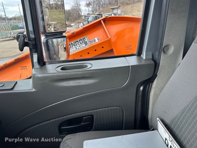 image for item FK0035 2009 International 7400 dump truck