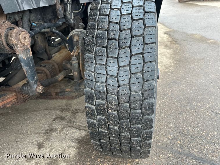 image for item FK0035 2009 International 7400 dump truck