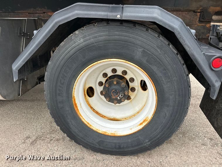 image for item FK0035 2009 International 7400 dump truck