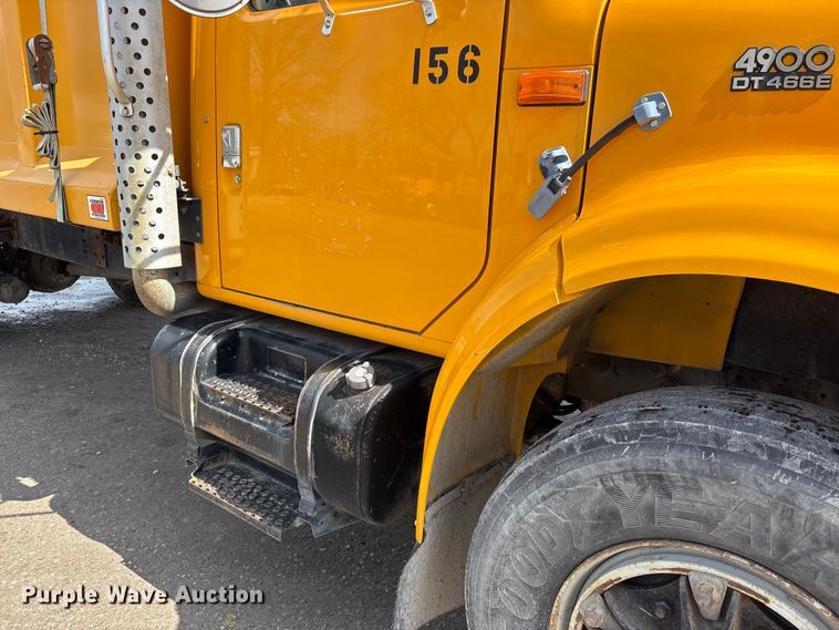 image for item FK1299 1998 International 4900 dump truck