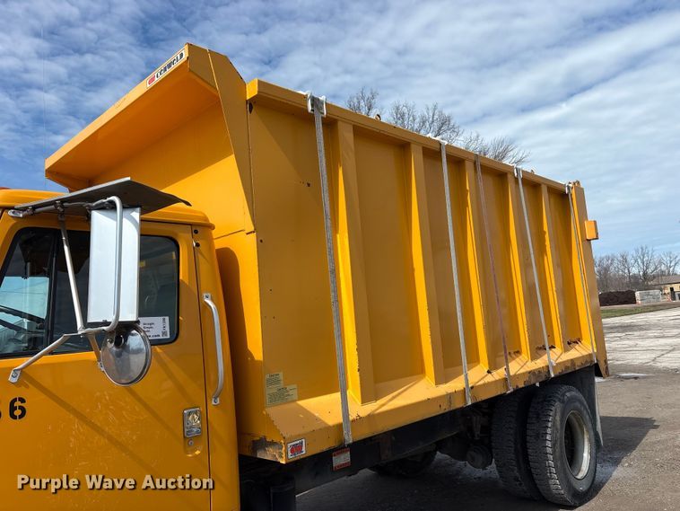 image for item FK1299 1998 International 4900 dump truck