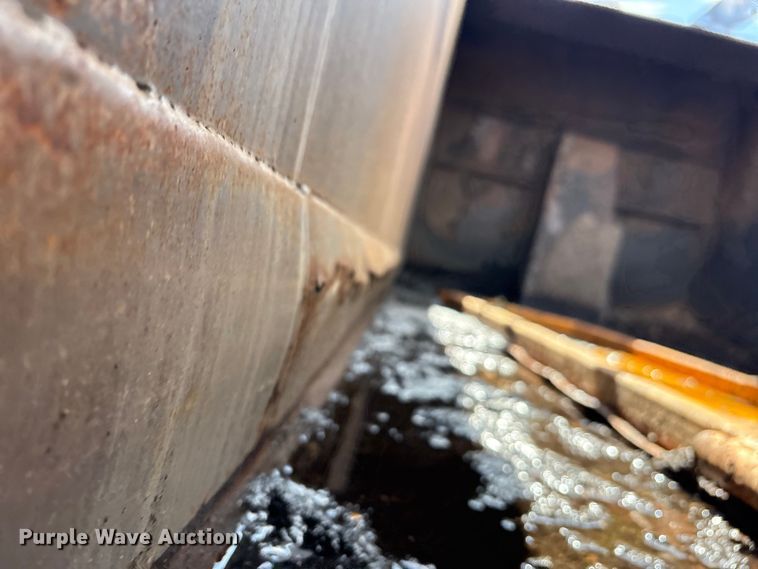 image for item FK1299 1998 International 4900 dump truck