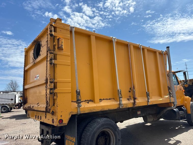image for item FK1299 1998 International 4900 dump truck