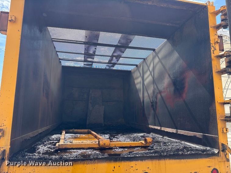 image for item FK1299 1998 International 4900 dump truck