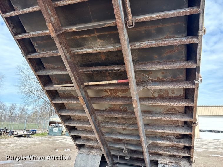 image for item FK1299 1998 International 4900 dump truck