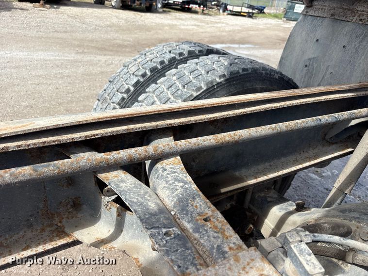 image for item FK1299 1998 International 4900 dump truck