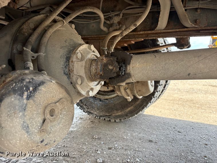 image for item FK1299 1998 International 4900 dump truck