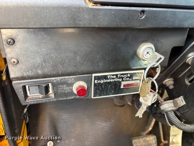 image for item FK1299 1998 International 4900 dump truck