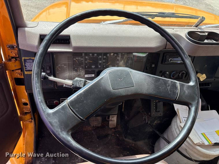 image for item FK1299 1998 International 4900 dump truck
