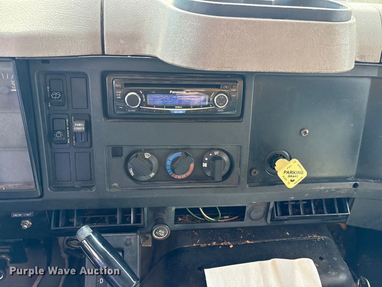 image for item FK1299 1998 International 4900 dump truck
