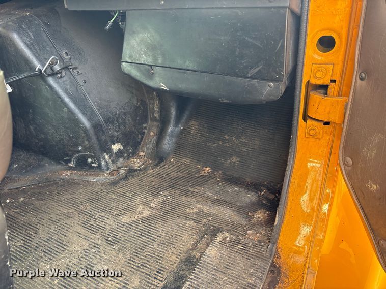 image for item FK1299 1998 International 4900 dump truck