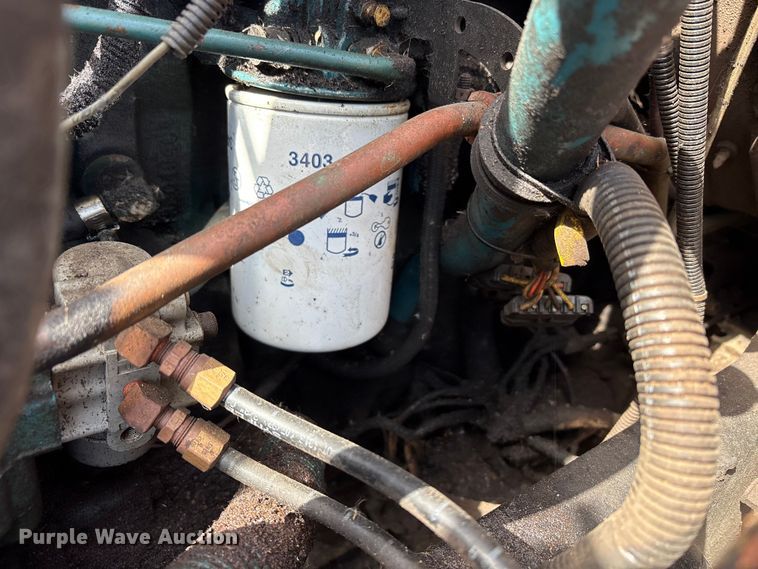 image for item FK1299 1998 International 4900 dump truck