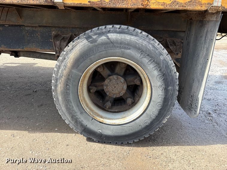 image for item FK1299 1998 International 4900 dump truck