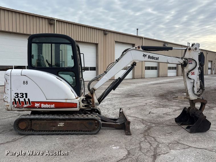 image for item FK1300 2008 Bobcat 331G mini excavator