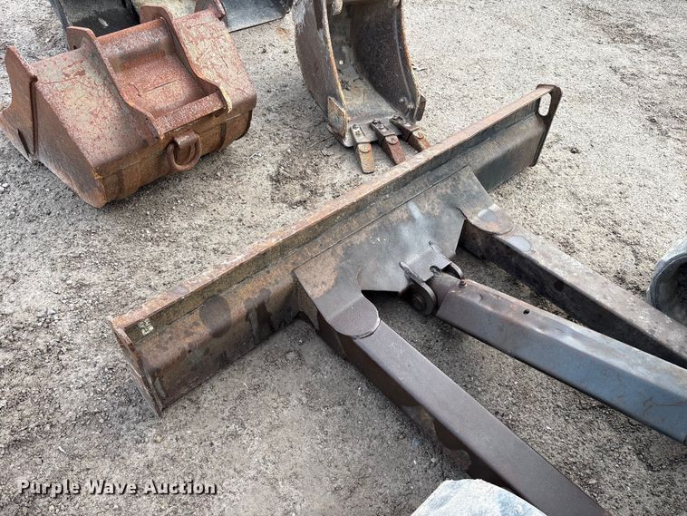 image for item FK1300 2008 Bobcat 331G mini excavator