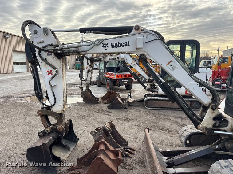 image for item FK1300 2008 Bobcat 331G mini excavator