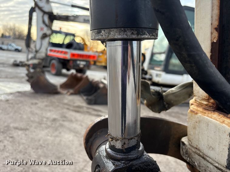 image for item FK1300 2008 Bobcat 331G mini excavator