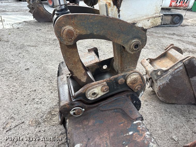 image for item FK1300 2008 Bobcat 331G mini excavator