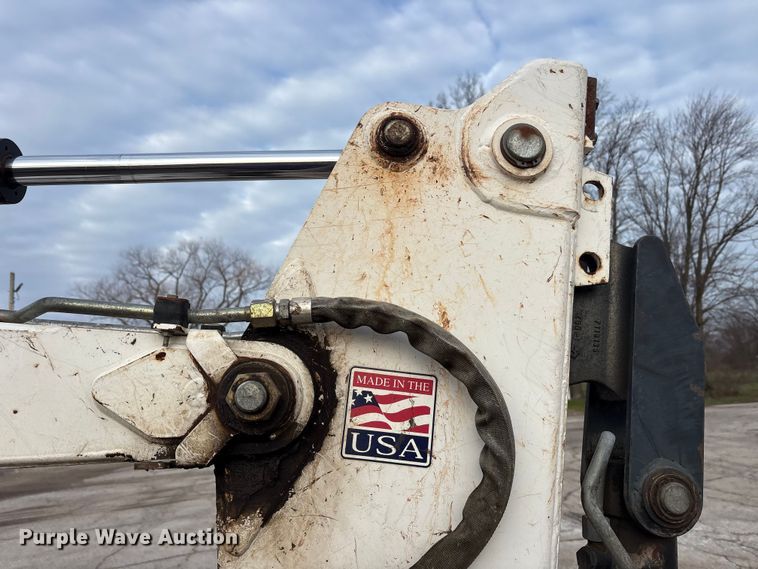 image for item FK1300 2008 Bobcat 331G mini excavator