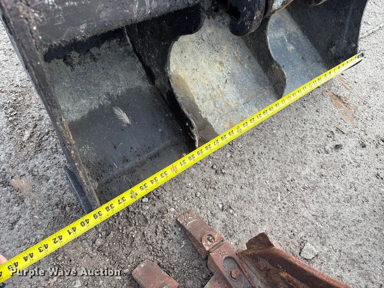 image for item FK1300 2008 Bobcat 331G mini excavator