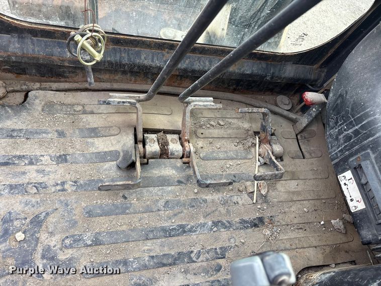 image for item FK1300 2008 Bobcat 331G mini excavator