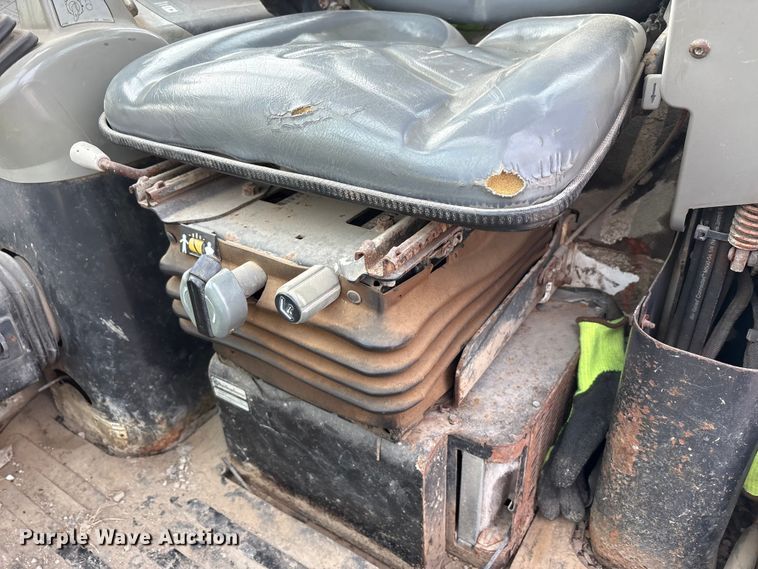 image for item FK1300 2008 Bobcat 331G mini excavator