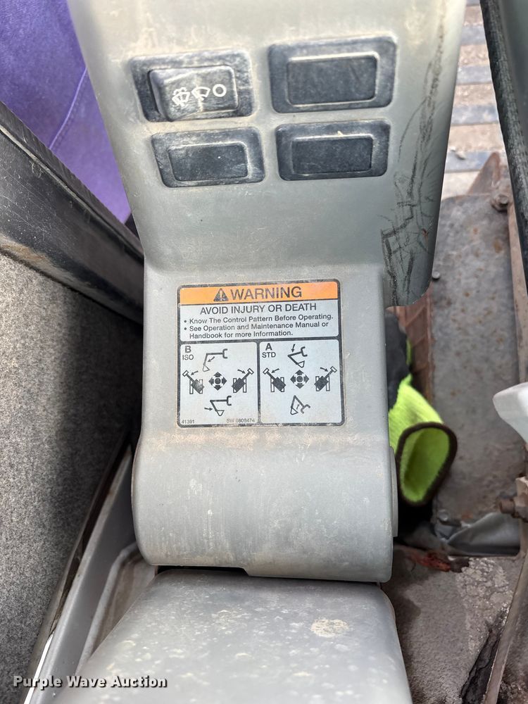 image for item FK1300 2008 Bobcat 331G mini excavator