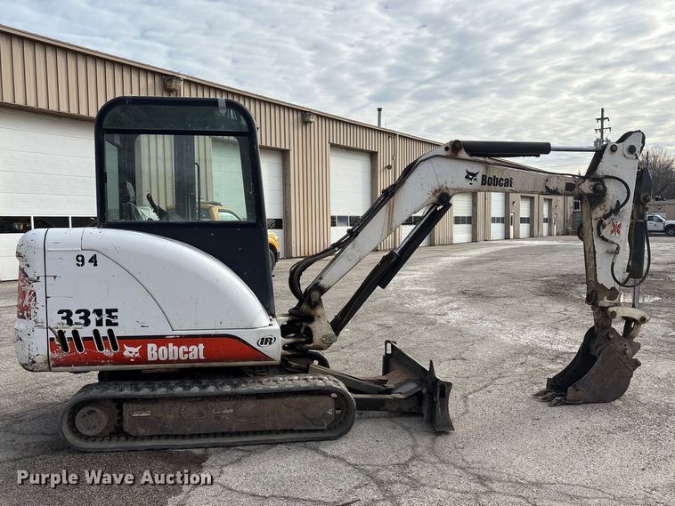 image for item FK1301 2002 Bobcat 331E*D mini excavator