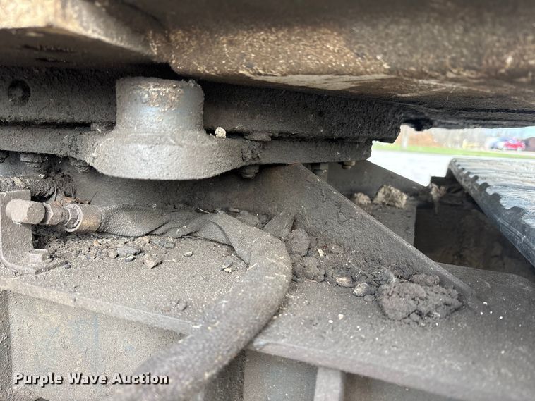 image for item FK1301 2002 Bobcat 331E*D mini excavator