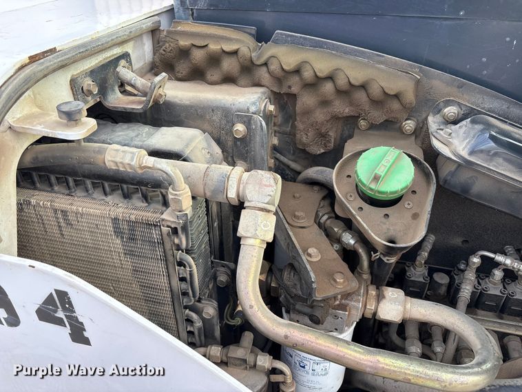 image for item FK1301 2002 Bobcat 331E*D mini excavator