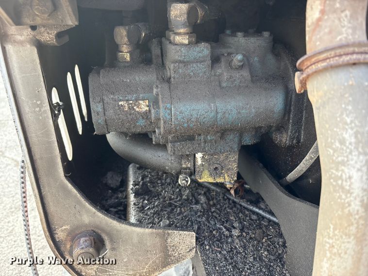 image for item FK1301 2002 Bobcat 331E*D mini excavator