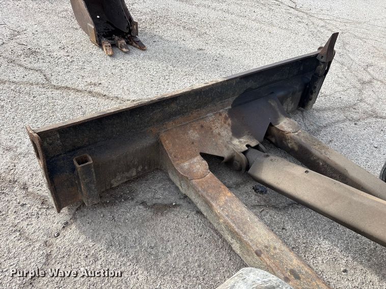 image for item FK1301 2002 Bobcat 331E*D mini excavator