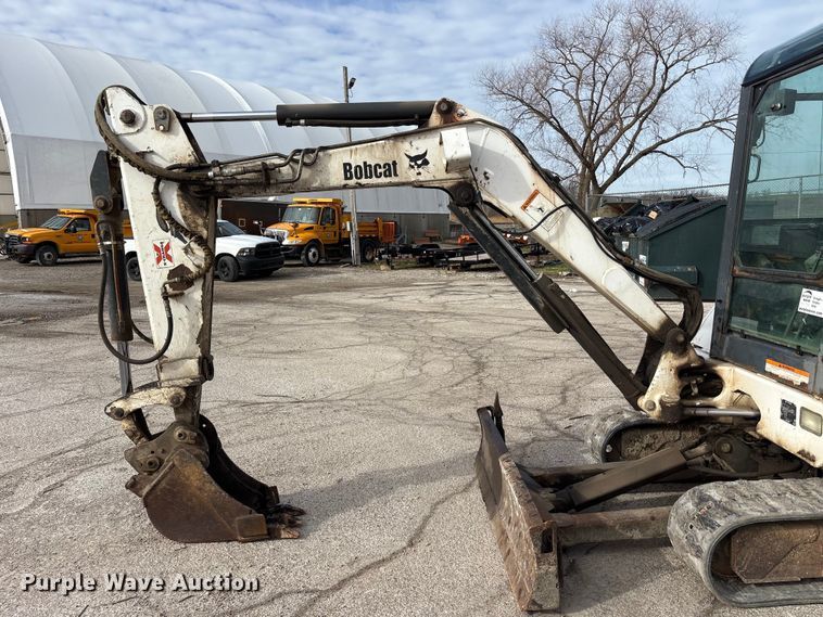 image for item FK1301 2002 Bobcat 331E*D mini excavator