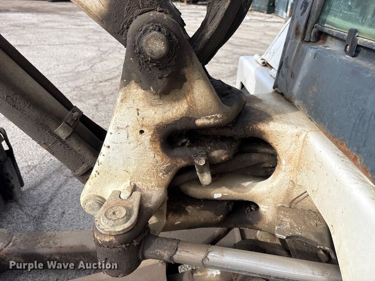 image for item FK1301 2002 Bobcat 331E*D mini excavator