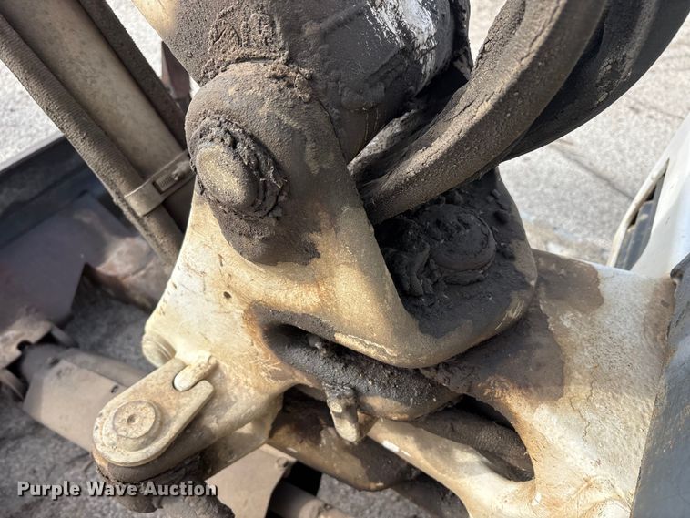 image for item FK1301 2002 Bobcat 331E*D mini excavator