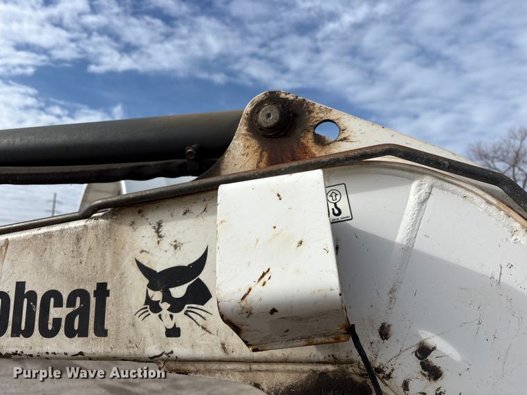 image for item FK1301 2002 Bobcat 331E*D mini excavator