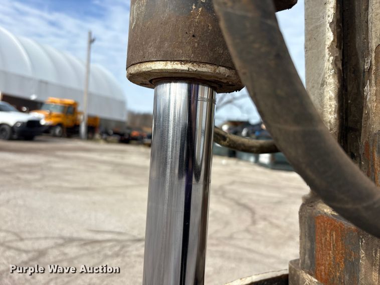 image for item FK1301 2002 Bobcat 331E*D mini excavator