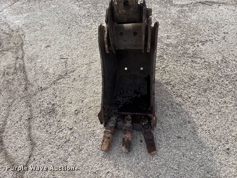 image for item FK1301 2002 Bobcat 331E*D mini excavator