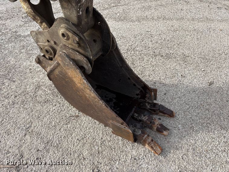 image for item FK1301 2002 Bobcat 331E*D mini excavator