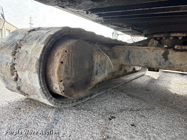 image for item FK1301 2002 Bobcat 331E*D mini excavator