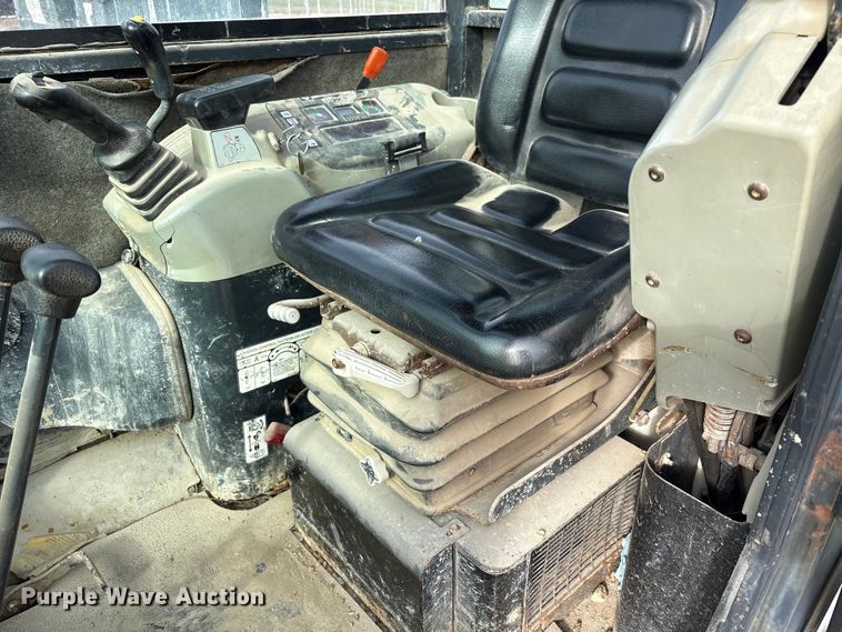 image for item FK1301 2002 Bobcat 331E*D mini excavator